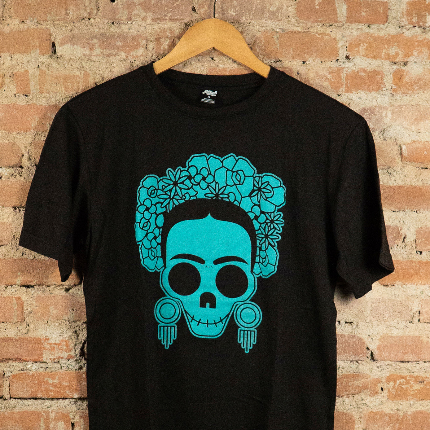Tshirt Frida Muertos con aretes