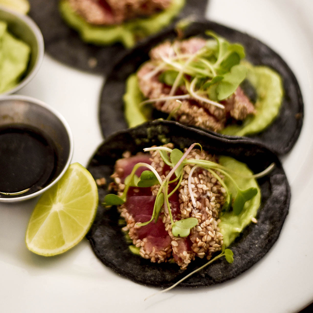 Tacos de Atún Sellado (3)